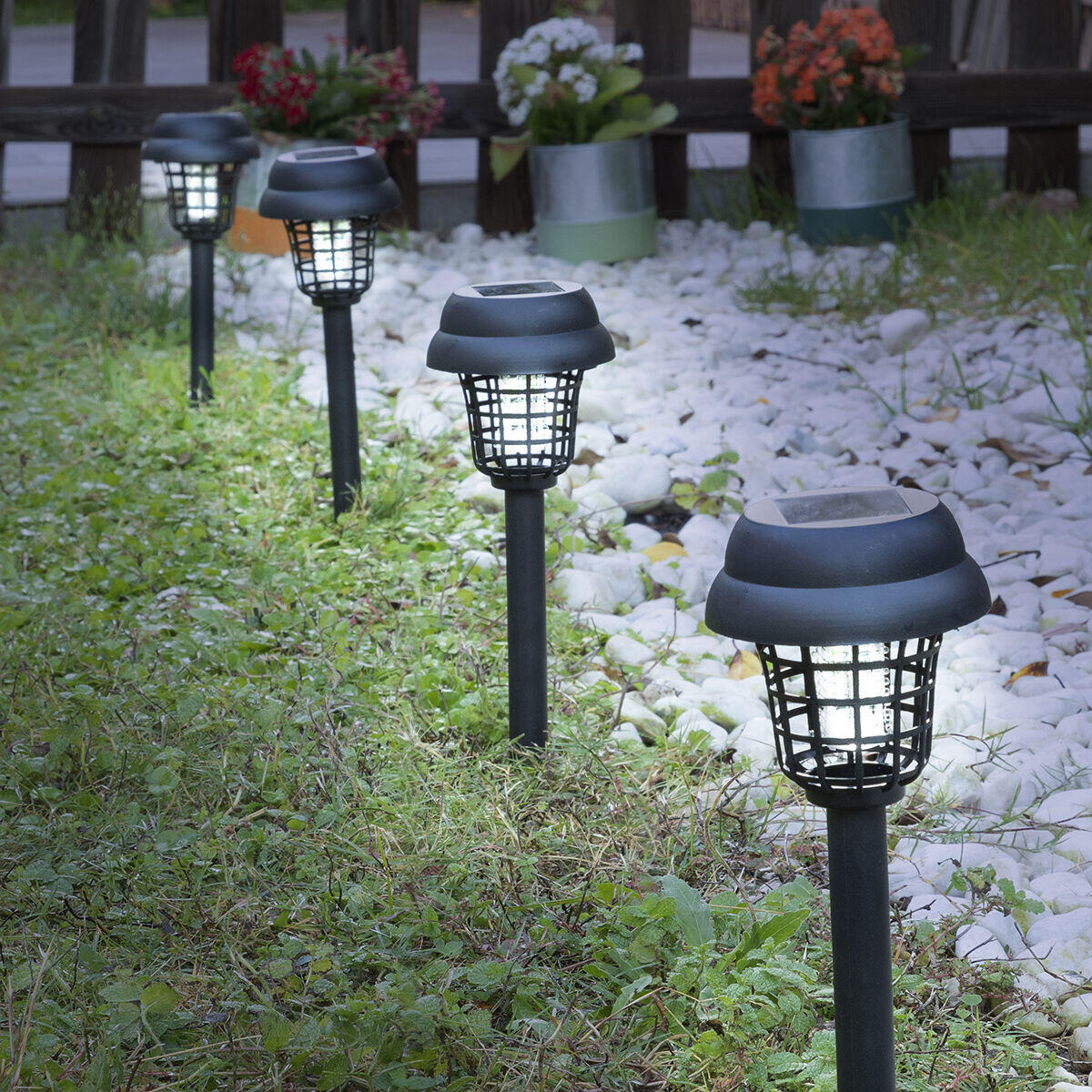 Lámpara Solar Antimosquitos Inteligente para Exterior